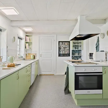 5 Bedroom Beautiful In 別荘 Nordenbro Vesteregn