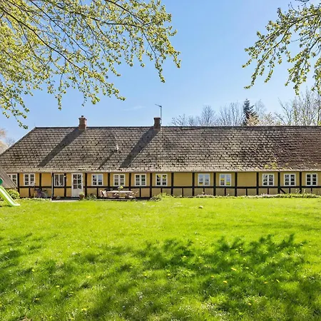 5 Bedroom Beautiful In Nordenbro Vesteregn