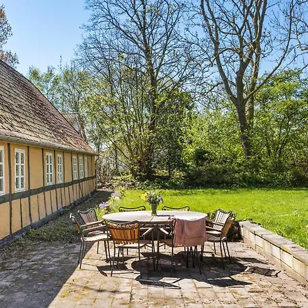 Prázdninový dům 5 Bedroom Beautiful In
