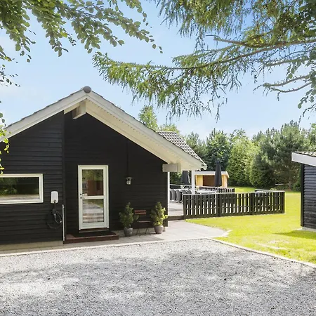 5 Bedroom Beautiful In * Glesborg